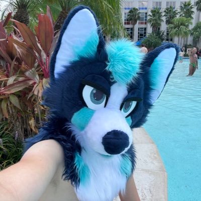 Jay_Silvers_'s profile picture. 23\🏳️‍🌈\Gear head\Kinda Fluffy\18+ Only\Just a horny pup with a fluffy tail🐾 need someone to hold my leash🥰