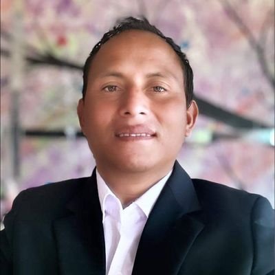 Influencer, Escritor, Poeta, Artista plástico y diseñador de paginas web..#jhonburgacaro