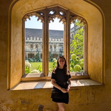 PhD candidate @BradArcForensic researching non-adult frailty. Previously MSc Osteoarchaeology @UniShefArch and BSc Biological Anthropology @UniKentSAC 🦴