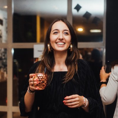 wichtig machen | social media süchtig mit viel zu viel meinung | she/her