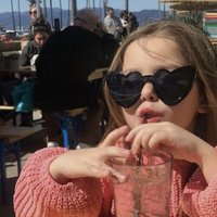 ş u l e (@suleozyonn) 's Twitter Profile