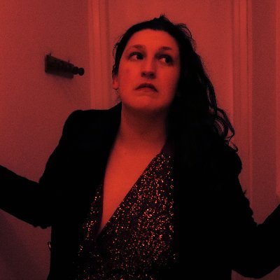 Artista, cinéfila y varias cosas más ✨️
Generando curiosidad desde hace casi una década 👀