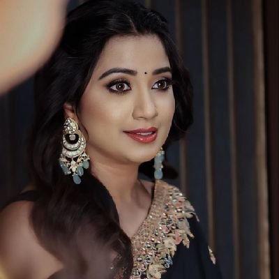 @shreyaghoshal's die-hard fan. At 5/2/19 1st time she liked & retweeted my tweet❤️ 26/6/19 2nd time she retweeted my tweet❤️