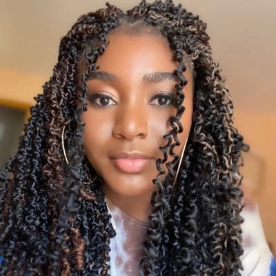 AdeStone_'s profile picture. Sports journalist @ Haske97.1. A trained football coach. Writer . spoil me with loyalty I will finance myself ❤️❤️❤️