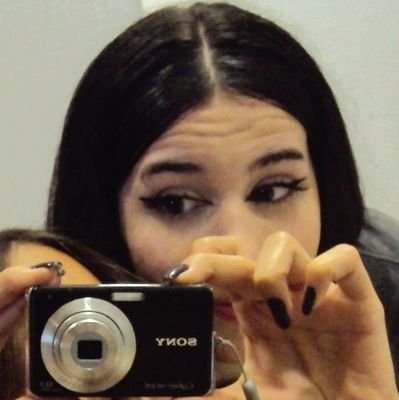 solarsoph's profile picture. 😼