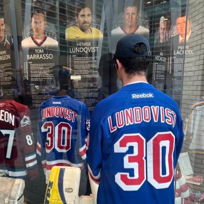 25 / Jets, Yankees, Knicks, Rangers, Red Bulls, Sirens, Atlas