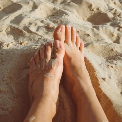 LolaBelote29's profile picture. Je m'appelle Lola belote, et je propose des photos exclusives et personnalisées de mes pieds, soigneusement prises avec une attention particulière.