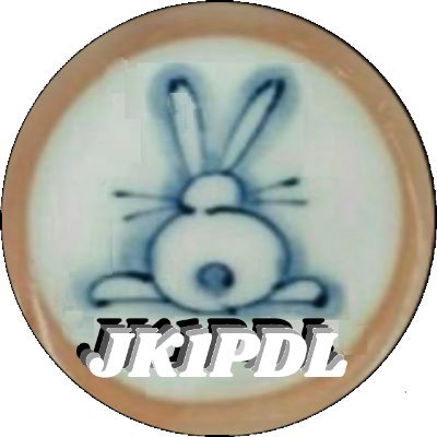JK1PDL's profile picture. 還暦過ぎのオッサン(じじぃ)。ベランダの物干竿の先のアンテナで⚡️ CWは道具買ったが未だ手付かず😅 開局して「まだ三年」で「まだ残念」ちゅう感じ？🙄 ジャンク好き&緊縮財政で中古リグ愛用。ほぼ無線垢。時々ジャンクな昭和オーディオも。色々やらかすので笑ってスルーで、無言フォロー、気まぐれツイ消ご容くだされ🙇