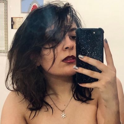 kir2zendegi's profile picture. شکستنی، با احتیاط رفتار شود.