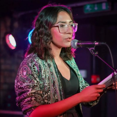 Performance Poet | Educator 🎭 | DJ | CIC: @queercoffeelinkups
