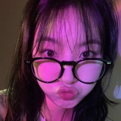 Ema____enfp's profile picture. 