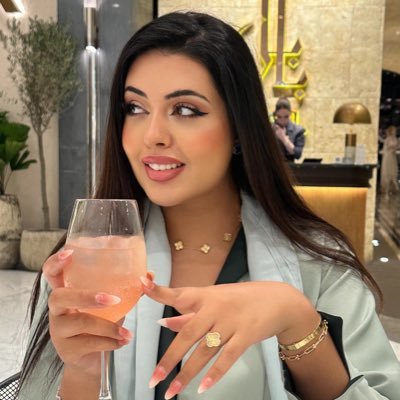 bochraitiaz's profile picture. lifestyle Influencer | ✨ UGC Creator | Model |Interior Designer 🎁 Expert in Unboxing & Brand Promotions 🌱Motivation & SelfCare