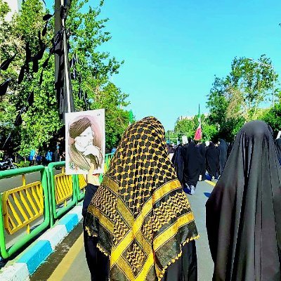 اَللَّـهُمَّ فَاجْعَلْ نَفْسي مُطْمَئِنَّةً بِقَدَرِكَ راضِيَةً بِقَضآئِكَ
اللهم عجل لولیک الفرج🤍🍁