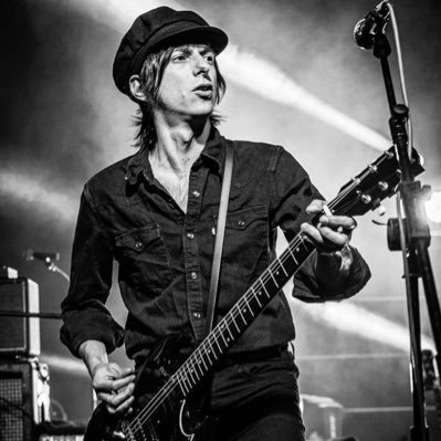 PersiDario's profile picture. Peawees / Radio Days