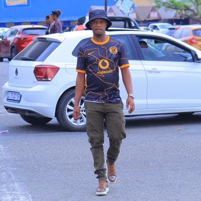 @KaizerChiefs @LesediFM @Radio2000ZA @IamTebuh(IG) tebzamokoena88@gmail.com #2YearsOfEngineeringSite Onkarabile❤️