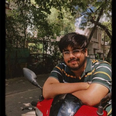VisheshModi16's profile picture. Vella hu bhai • Aur haa cringe tweets hai neeche matt dekhna 🥹