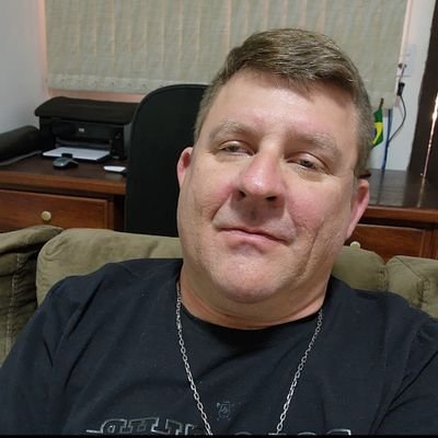 lenioghizoni's profile picture. 🅱️2️⃣2️⃣