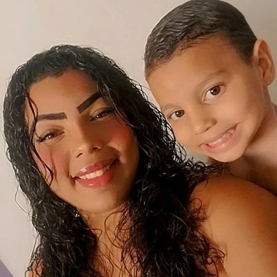 Sonhei com vocês e vocês se tornaram realidade Obrigada meu Deus por me dar essa alegria 
Arthur Samuel 💚 Helloísa Sophya 💜
👩🏽‍❤️‍💋‍👨🏽💍👨‍👩‍👧‍👦