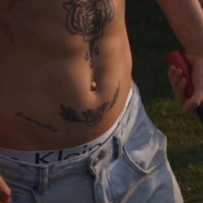 comentangel's profile picture. incoerente