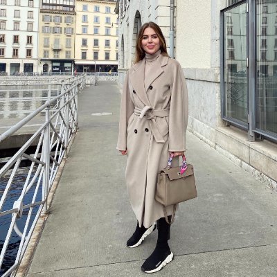 Collecting memories💋
Following many beautiful styles🇺🇸🇺🇸🇺🇸
Loving fashion, pursuing and owning many different luxury brands👜👠🧥🕶