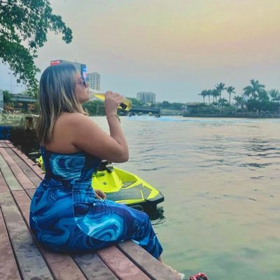 Pietra94587509's profile picture. Libriana ⚖️ Apaixonada pela vida 🍃 Mãe da Eloá👸🏻 Deus na frente sempre🙏🏻❤️