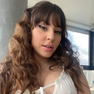 GloriaWill63216's profile picture. 