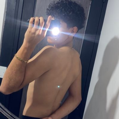 venta de contenido al dm 💲, meta 500 mil  seguidores 😍