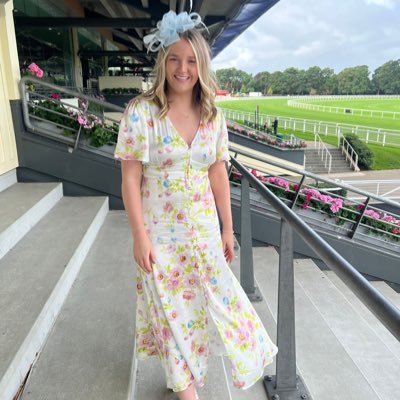 becca_110899's profile picture. 