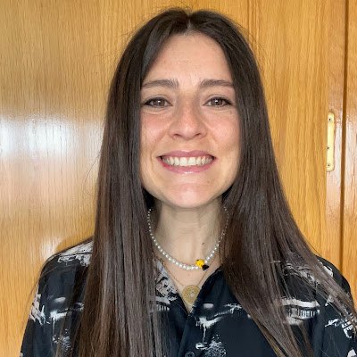 Profesora de #Inglés en Primaria y Secundaria 🎓. Inquieta por aprender. Amante de los Escape Rooms🧩, #ABJ y el trabajo en equipo💡 #Natación para el alma 🏊
