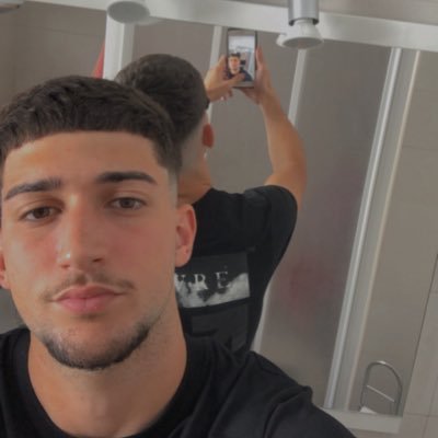 Ya que estás aquí sigueme perro😜 | Málaga y nada más🤍💙