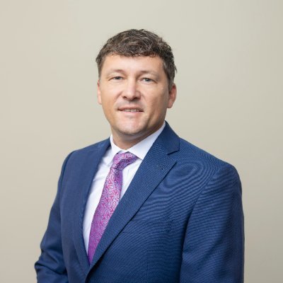 Co-Owner @thepalomargroup, leading RE Investment Sales firm. Husband, dad of 7, youth soccer coach. Blending business & family life.