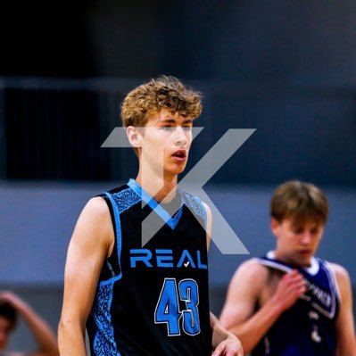 class of 26| 6'1 point guard/shooting guard| Pine River High school| AAU HB Elite| Contact info: 231-590-5414| All state honorable mention