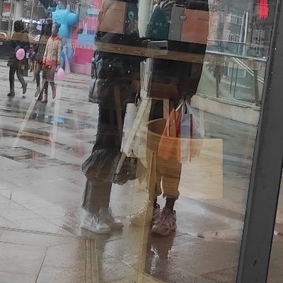 QomolangmaMA's profile picture. 