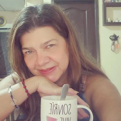 EugeniaCarvaj16's profile picture. A veces la vida duele, pero Dios sana!🙏