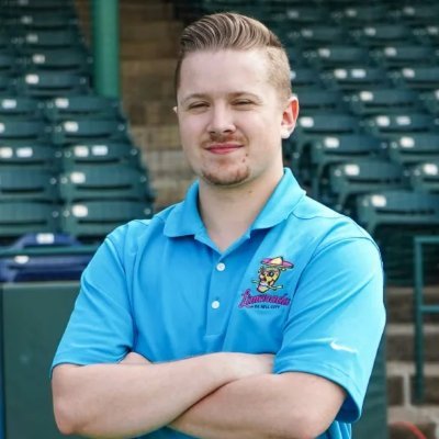 Play-by-Play Broadcaster - Broadcast & Media Relations Assistant/Sales Associate for the @LynHillcats. Email for Contact: connor.young.pxp@gmail.com