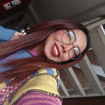 lelisareyesr's profile picture. Etérea. Cronopio. Feminista. Bruja.  Frívola, incompetente. 𝒮𝒶𝓅𝓅𝒽𝒾𝒸.