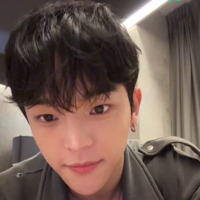 Showing my love for Woojin by posting photos.
And I often respond to one or two hate messages to him, those disgusting people won't have me as their support.