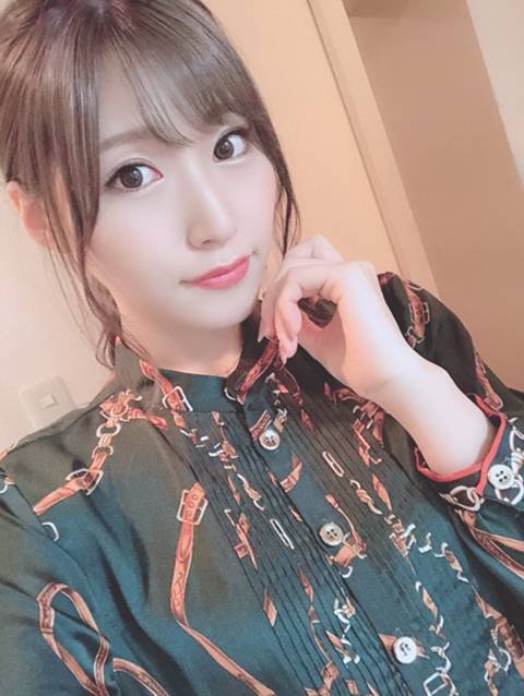 yarukiri1975's profile picture. 💎【ド天然アクセサリー作家】 世界にキラキラを届ける✨BASEで「happychild」販売中💖 月収100万円が目標！ #812ライバー 🌈