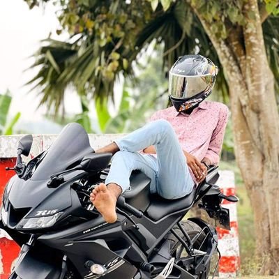 sunnykhan937937's profile picture. follow back please 🥺