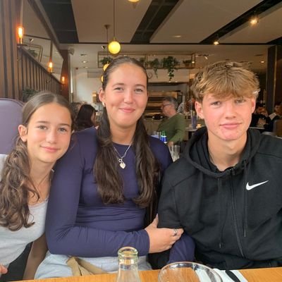 Andy_J_Davies's profile picture. Husband and very proud dad of 3!