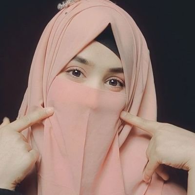 dr_rannia's profile picture. 