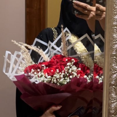 كُل مافي الأمر أننا عاطفيون والحياة عقلانية .