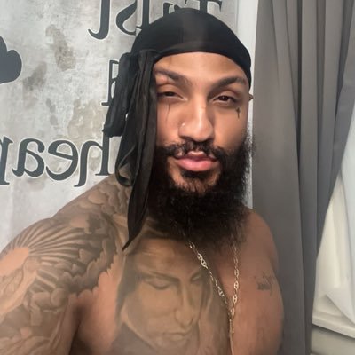 wingeddeath_'s profile picture. 