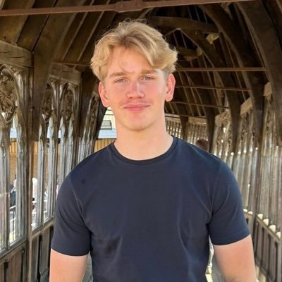 noahmoulster's profile picture. 21, Up the Wyc