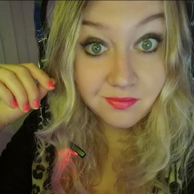 Hello friends call me shaz. DJ. Twitch streamer. Big supporter. Check me out if you like. ❤️@hogotv❤️ #ShazzyLove #NFG #TwitchGuru 💜🌺