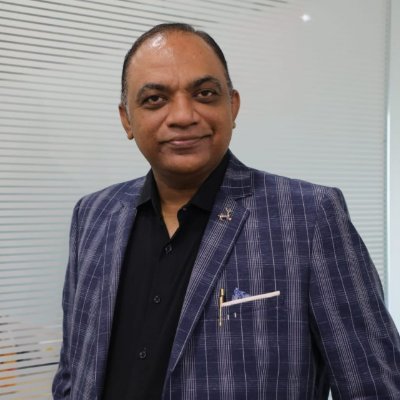 dheeraj_dk's profile picture. खुद से जीतने की जिद है, मुझे खुद को ही हराना है ! मै भीड़ नहीं हूँ दुनिया की , मेरे अन्दर एक ज़माना है !!