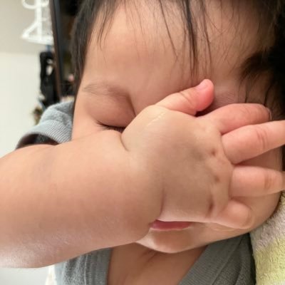 🍶💄🛍️🏠33歳👩お喋り遅め療育通い長男5歳🦖次男3歳🦖娘0歳🎀機能不全家庭育ち→ホステス→ジャンプ📖大好きオタク主婦👓タメ口で話しかけてください⭐️喜びます☺︎よろしくお願いします♡