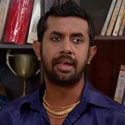 Y876__'s profile picture. Wasuli karna

Ae bina ras ke gullah chal follow kar