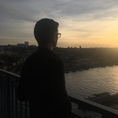 Maxebon's profile picture. Senior Motion Graphics artist @ London