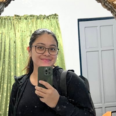 haazzelnut's profile picture. Twenty-something | Simple | Work in Progress